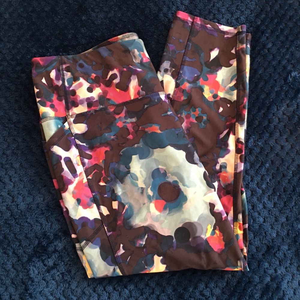 Capri Workout Pants w/ Pockets